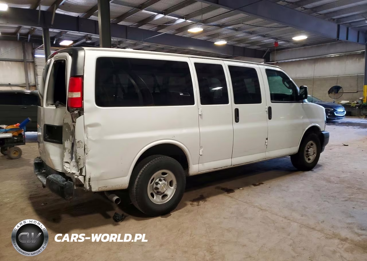 2019 Chevrolet Express G2500 Ls VIN:1GAWGEFP6K1313793 - 3