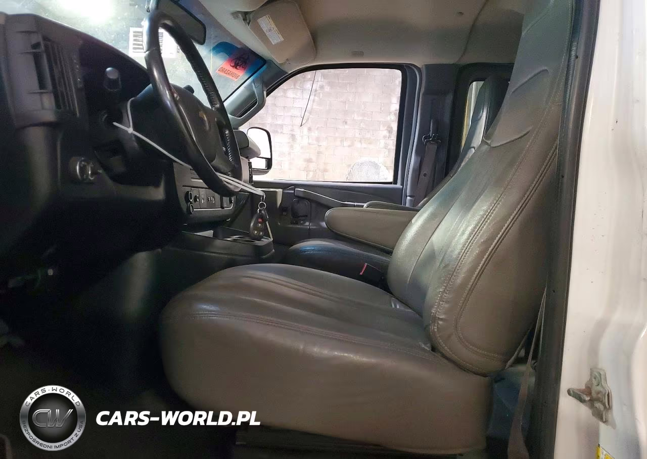 2019 Chevrolet Express G2500 Ls VIN:1GAWGEFP6K1313793 - 7