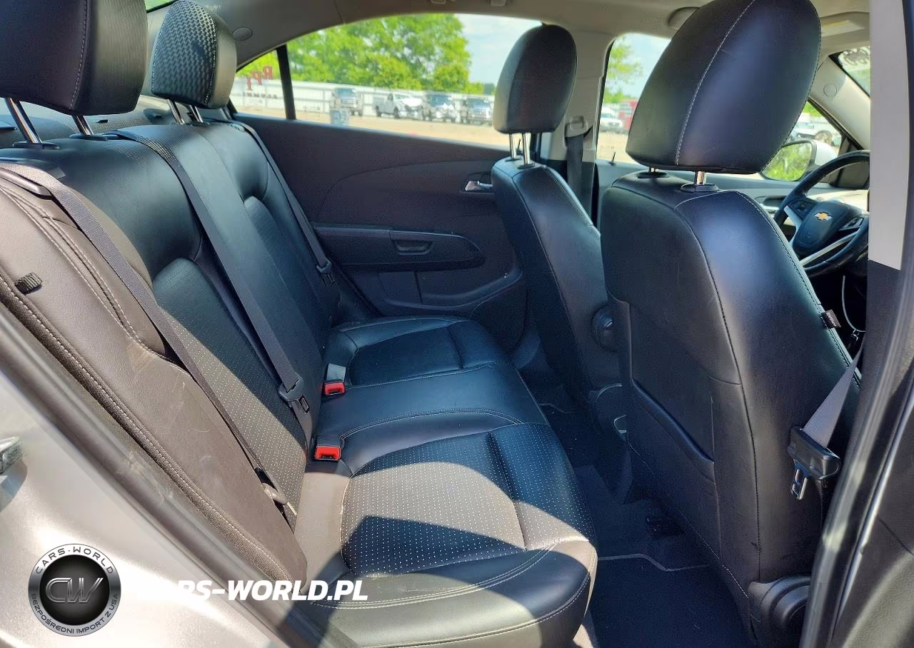 2018 Chevrolet Sonic Premier VIN:1G1JF5SB8J4106794 - 10
