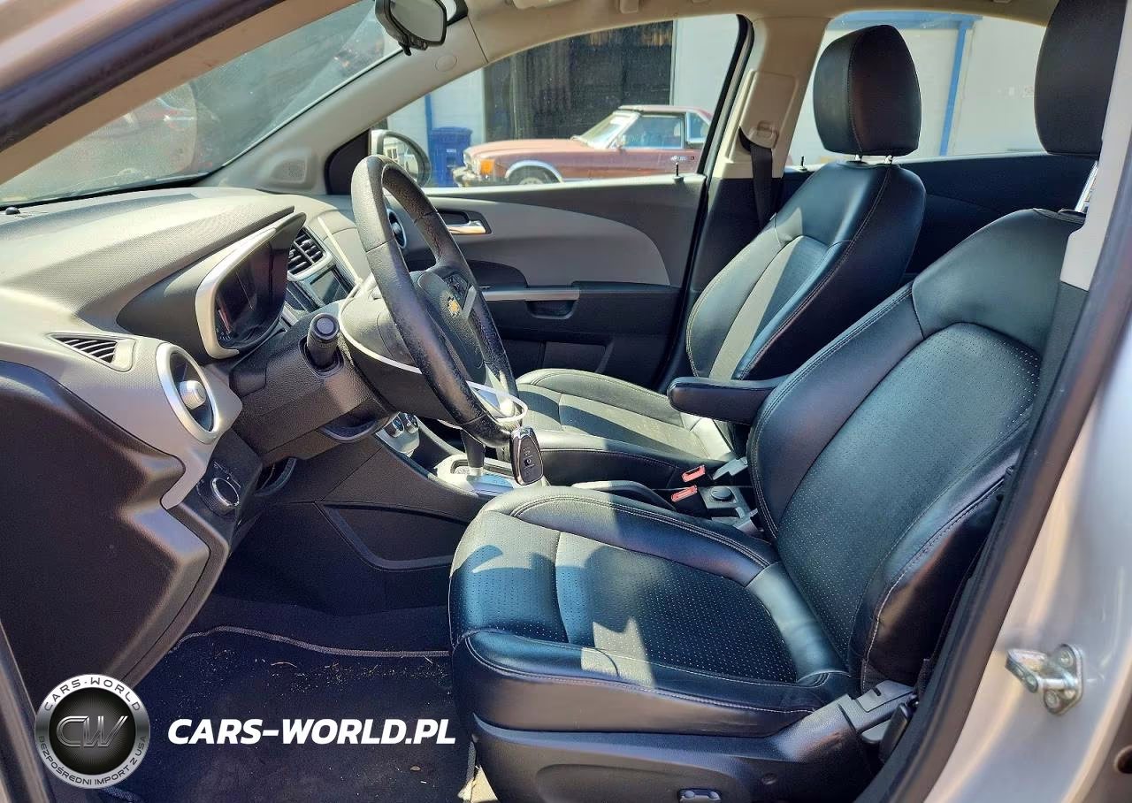 2018 Chevrolet Sonic Premier VIN:1G1JF5SB8J4106794 - 7