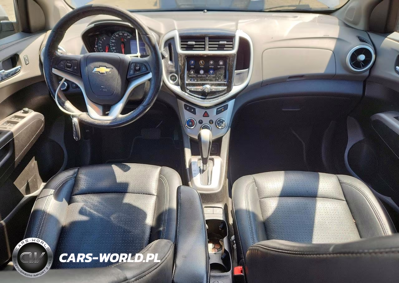 2018 Chevrolet Sonic Premier VIN:1G1JF5SB8J4106794 - 8