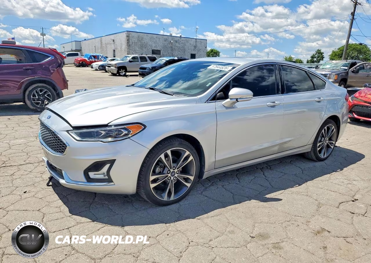 2019 Ford Fusion Titanium – zdjęcie 1 z 12