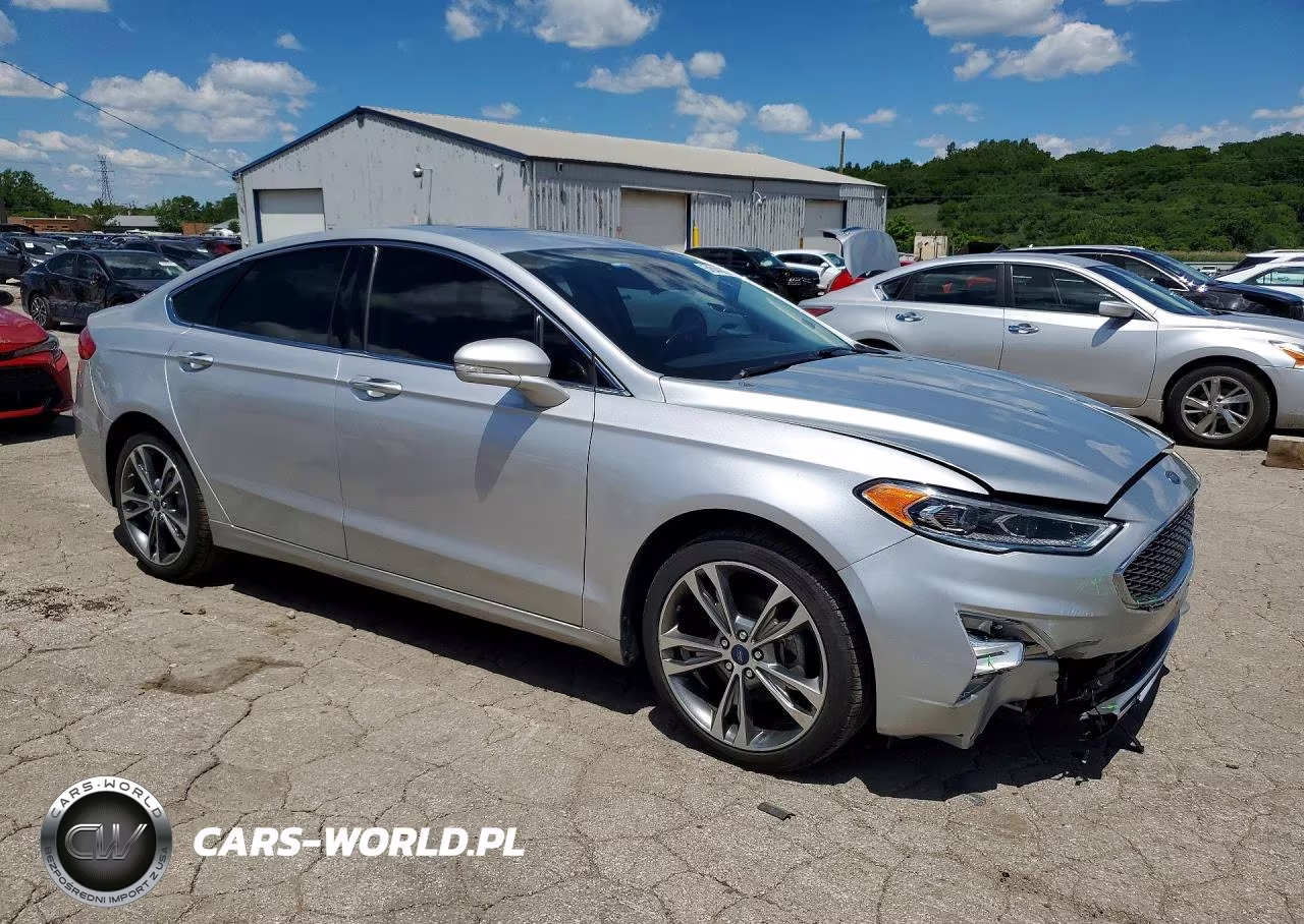 2019 Ford Fusion Titanium VIN:3FA6P0D94KR186620 - 4