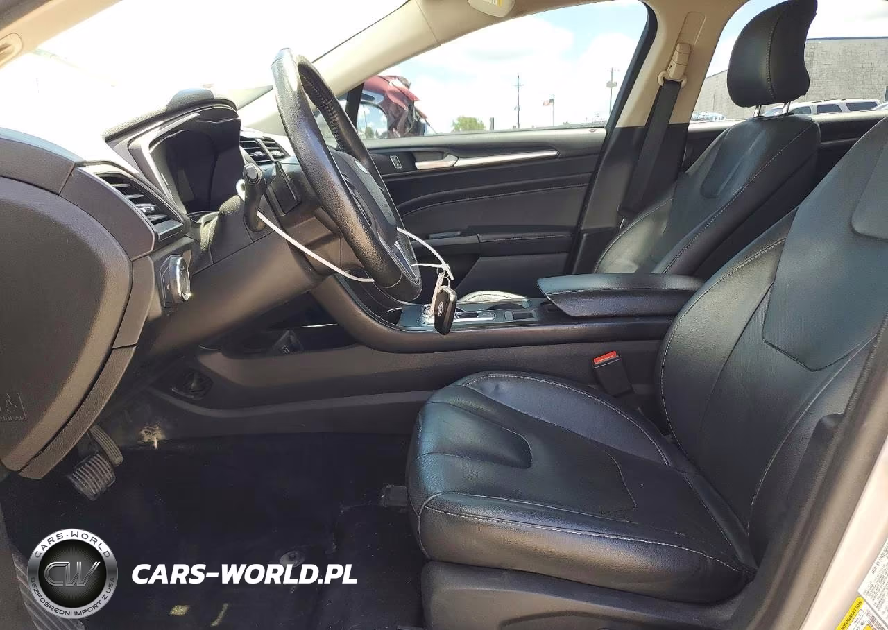 2019 Ford Fusion Titanium VIN:3FA6P0D94KR186620 - 7