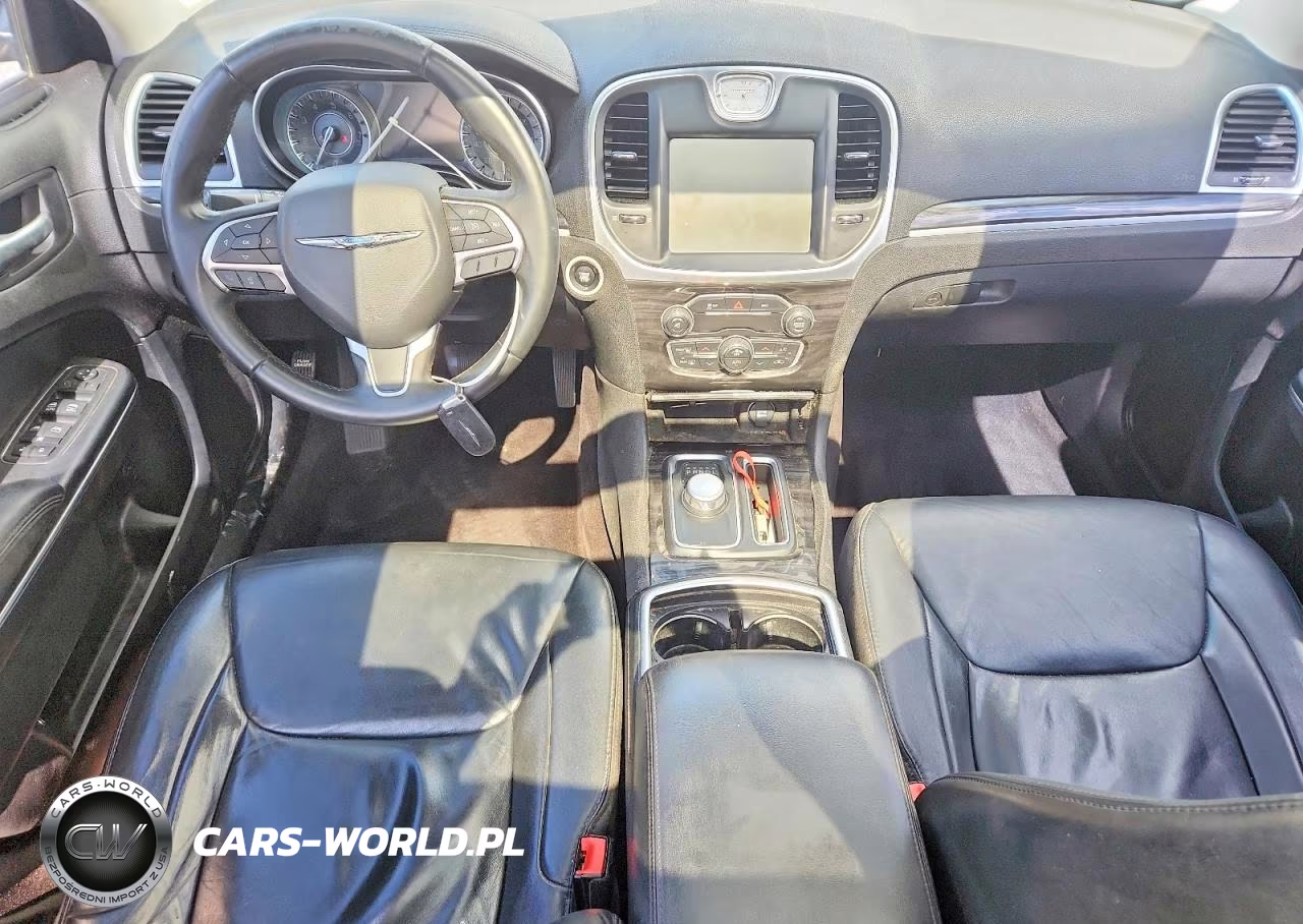 2016 Chrysler 300 Limited VIN:2C3CCAAGXGH313993 - 8