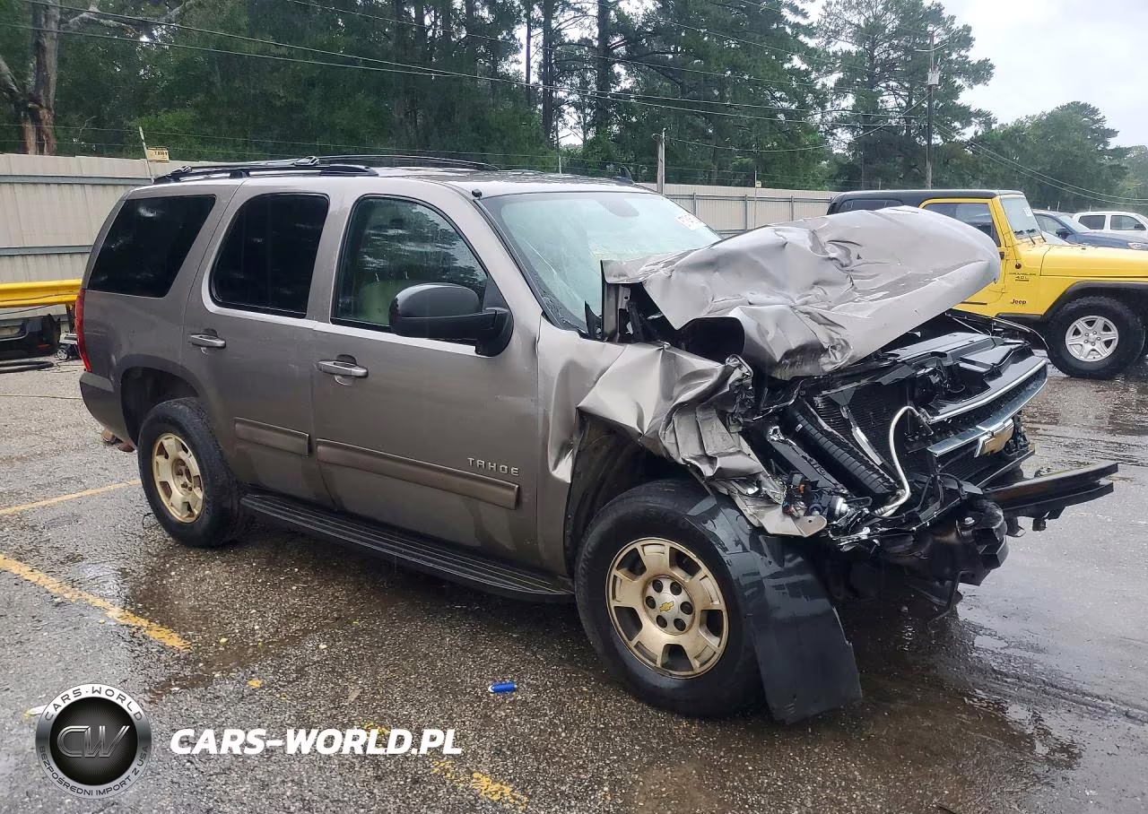 2011 Chevrolet Tahoe C1500 Ls VIN:1GNSCAE01BR152101 - 4