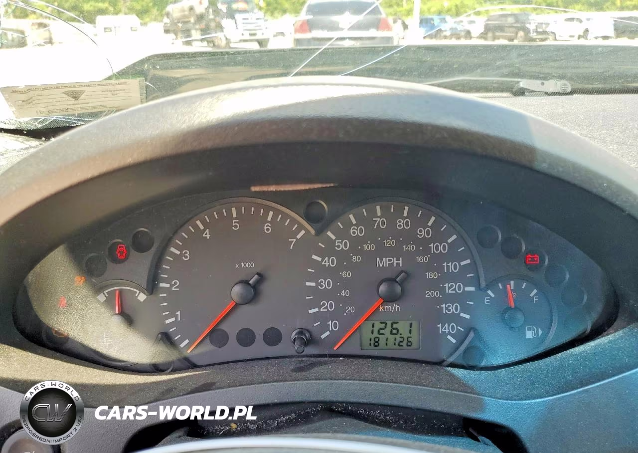 2006 Ford Focus Zx4 VIN:1FAHP34N26W148037 - 9