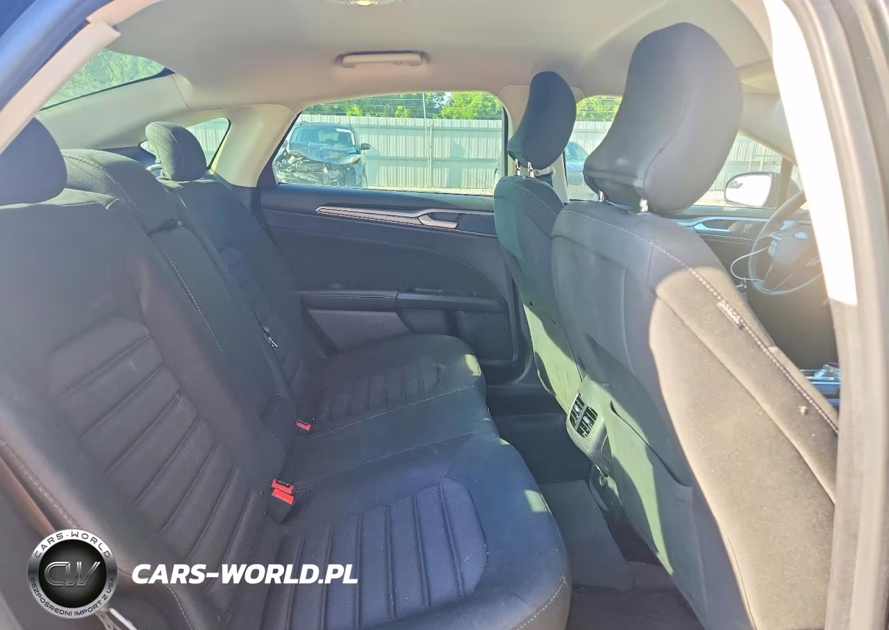 2017 Ford Fusion Se VIN:3FA6P0HD2HR272211 - 10