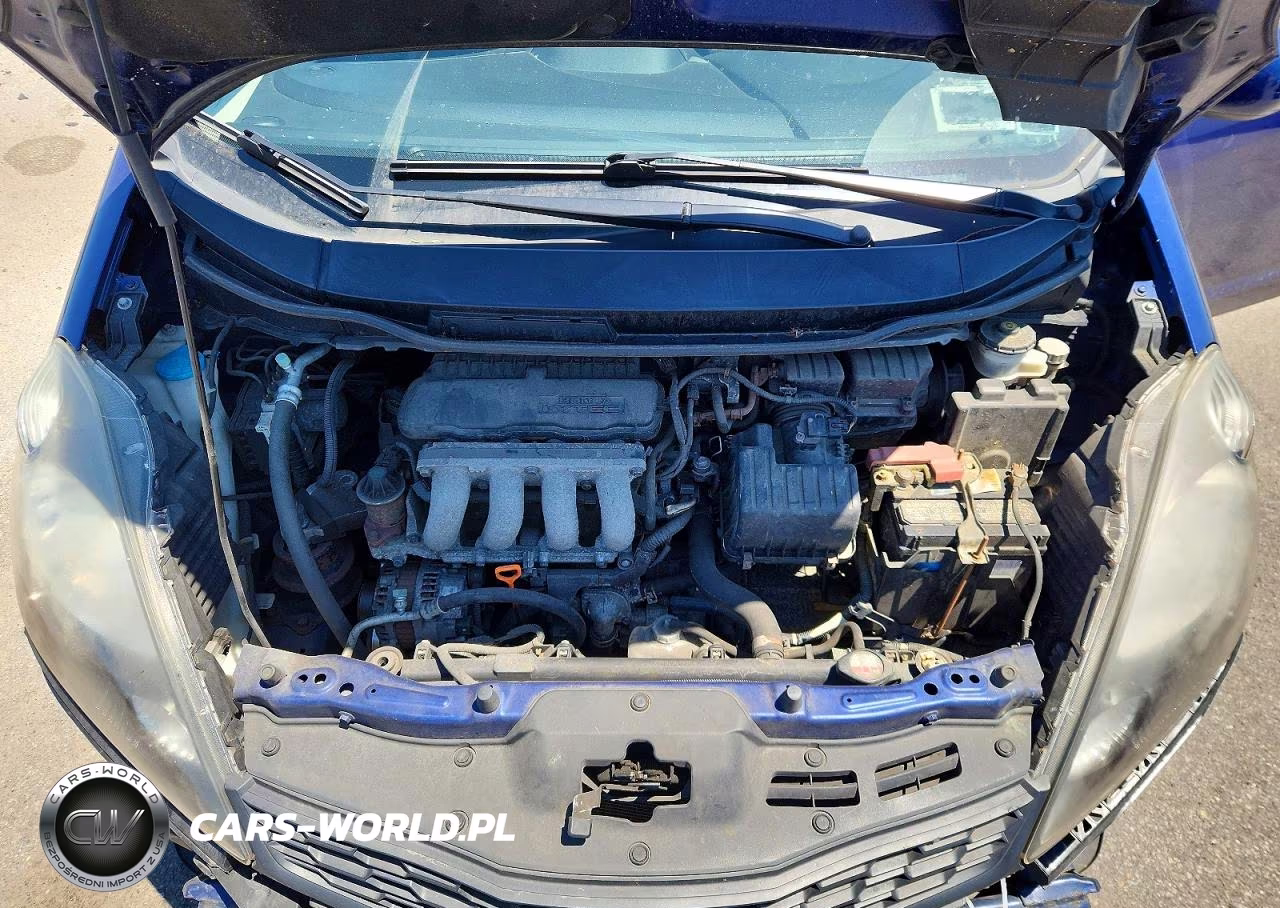 2012 Honda Fit Sport VIN:JHMGE8G52CC030702 - 11