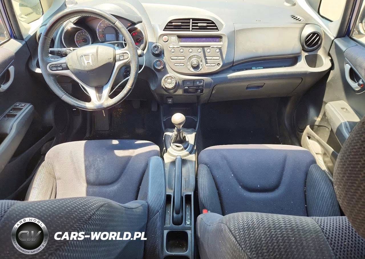 2012 Honda Fit Sport VIN:JHMGE8G52CC030702 - 8