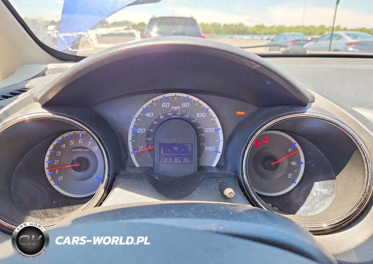 2012 Honda Fit Sport VIN:JHMGE8G52CC030702 - 9