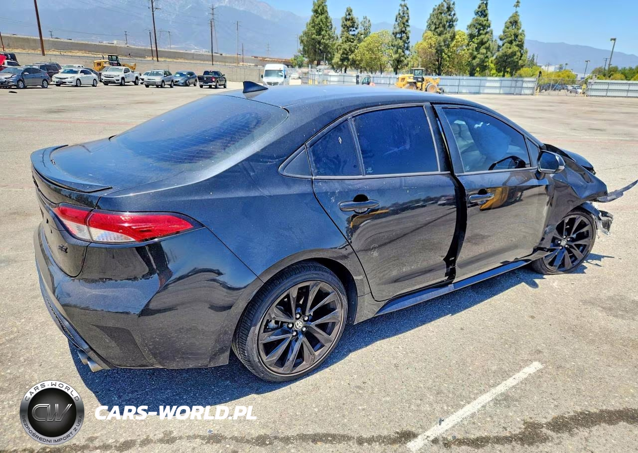2020 Toyota Corolla Se Nightshade Edition VIN:5YFS4RCE7LP045875 - 3