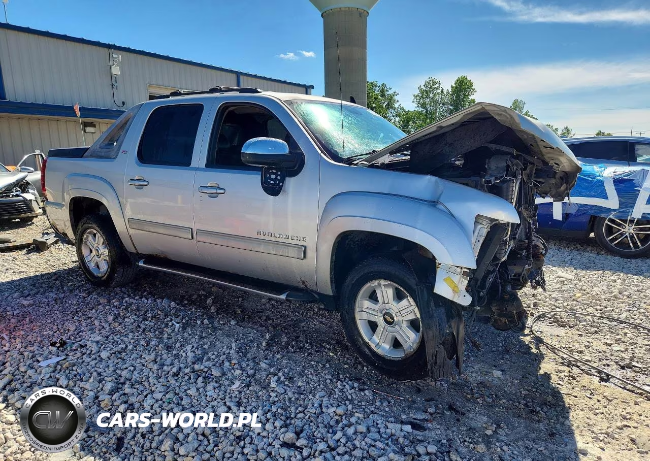 2010 Chevrolet Avalanche Lt VIN:3GNVKFE0XAG249535 - 4