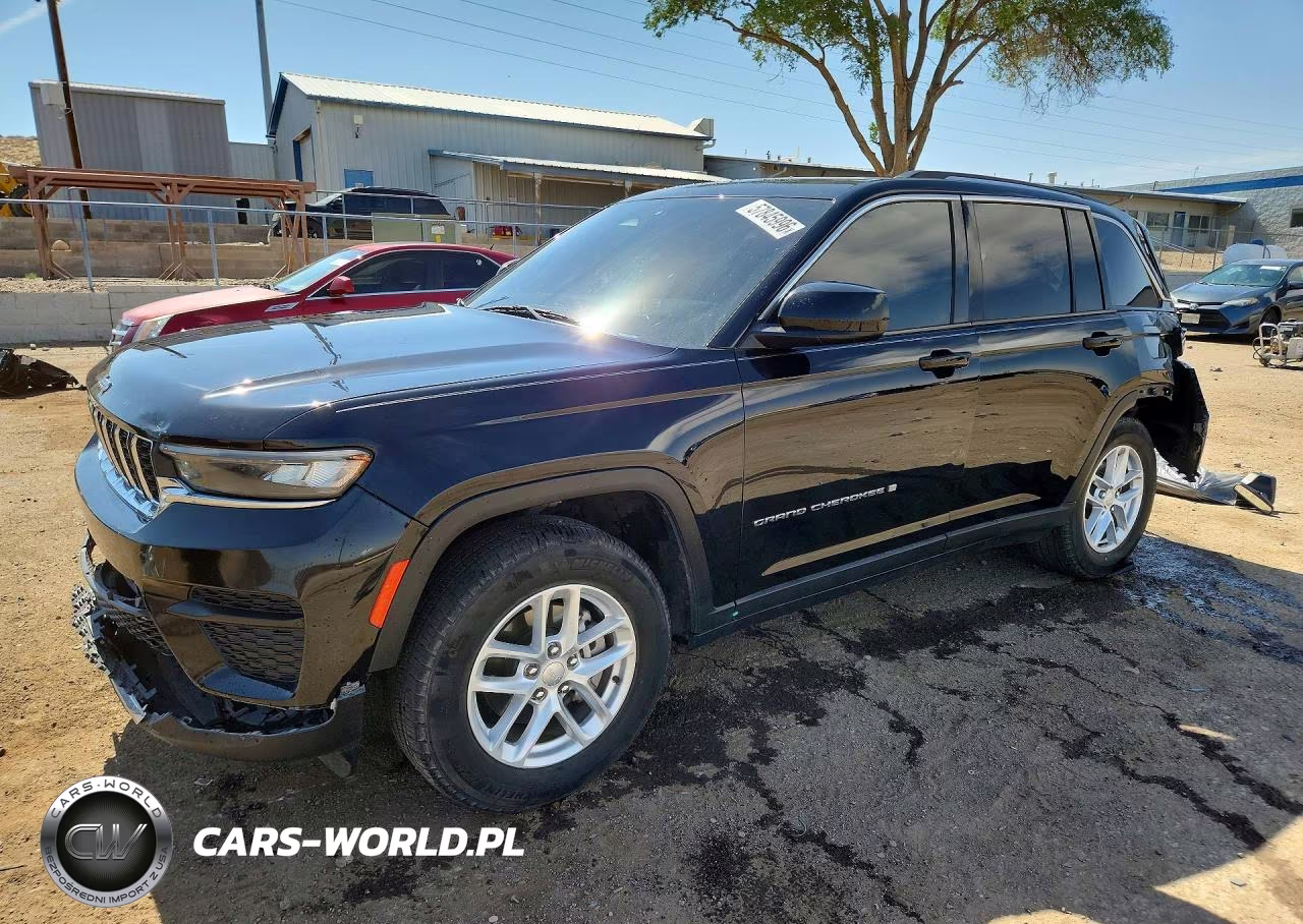 2023 Jeep Grand Cherokee Laredo-Altitude – zdjęcie 1 z 14