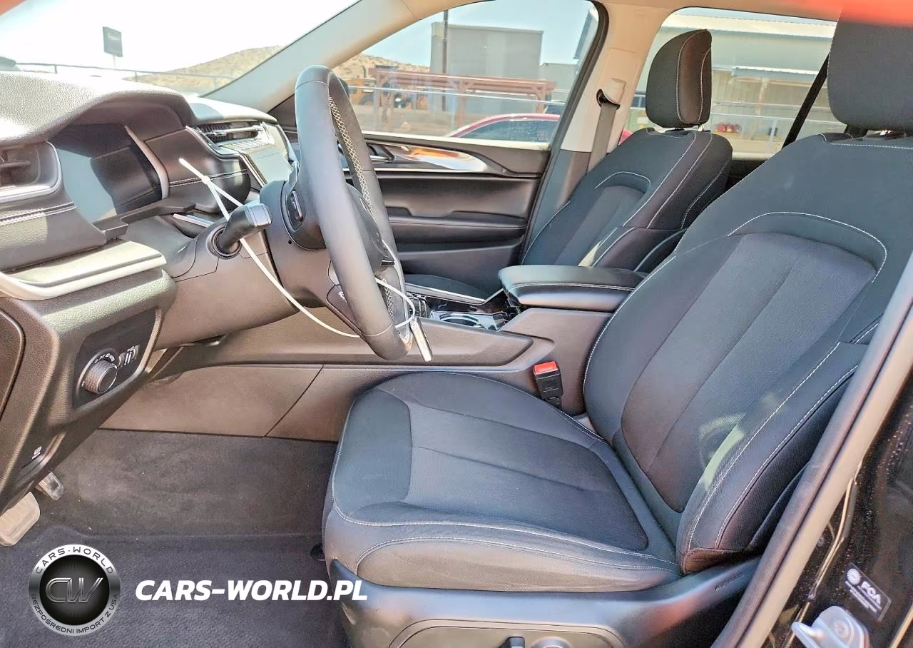 2023 Jeep Grand Cherokee Laredo-Altitude VIN:1C4RJHAGXPC524991 - 7
