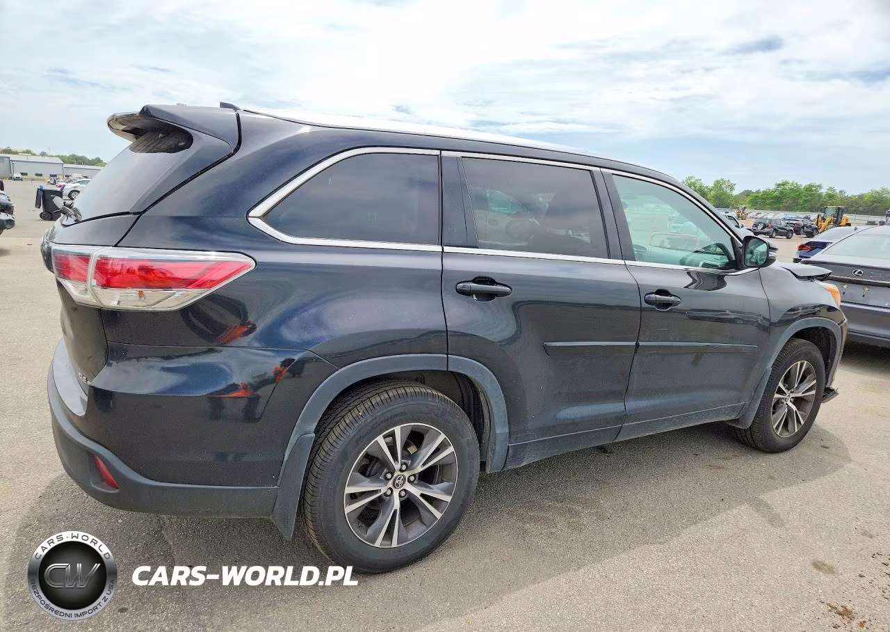 2016 Toyota Highlander Xle VIN:5TDJKRFH0GS352180 - 3
