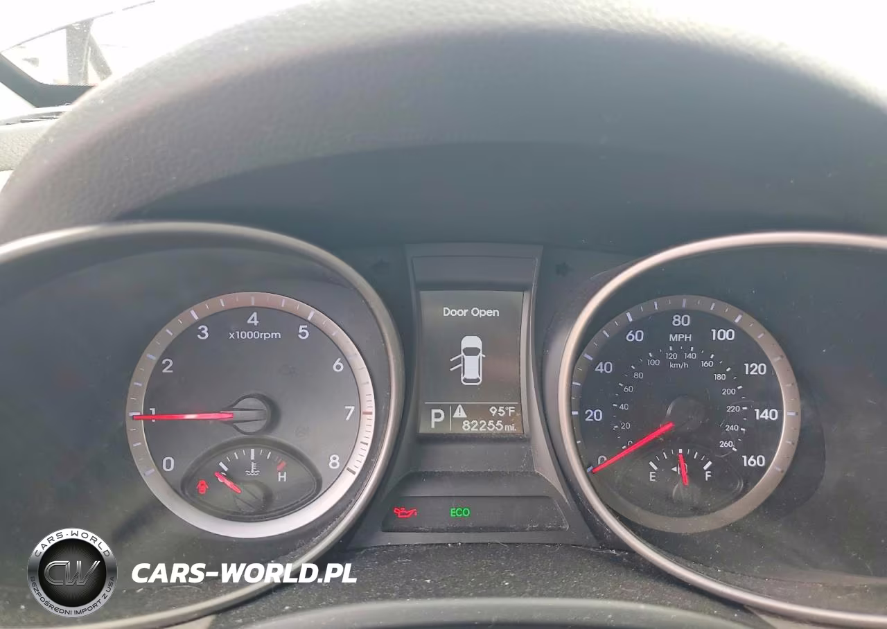 2015 Hyundai Santa Fe Sport 2.4L VIN:5XYZTDLBXFG294643 - 9