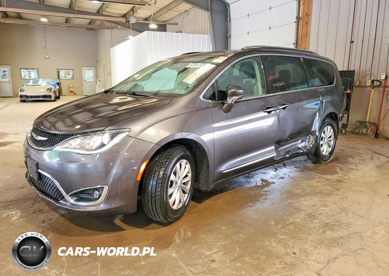 2019 Chrysler Pacifica Touring L – zdjęcie 1 z 13