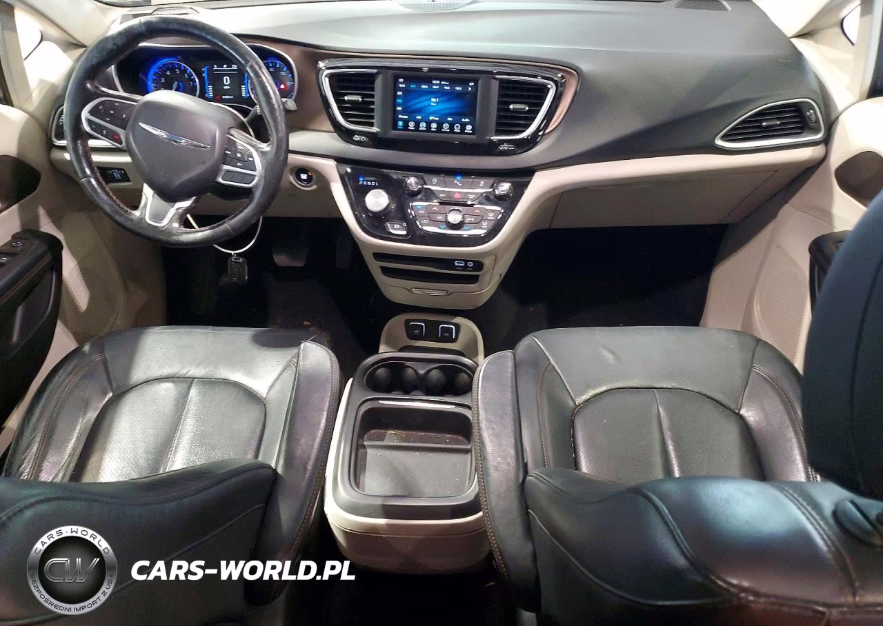 2019 Chrysler Pacifica Touring L VIN:2C4RC1BG7KR588597 - 8