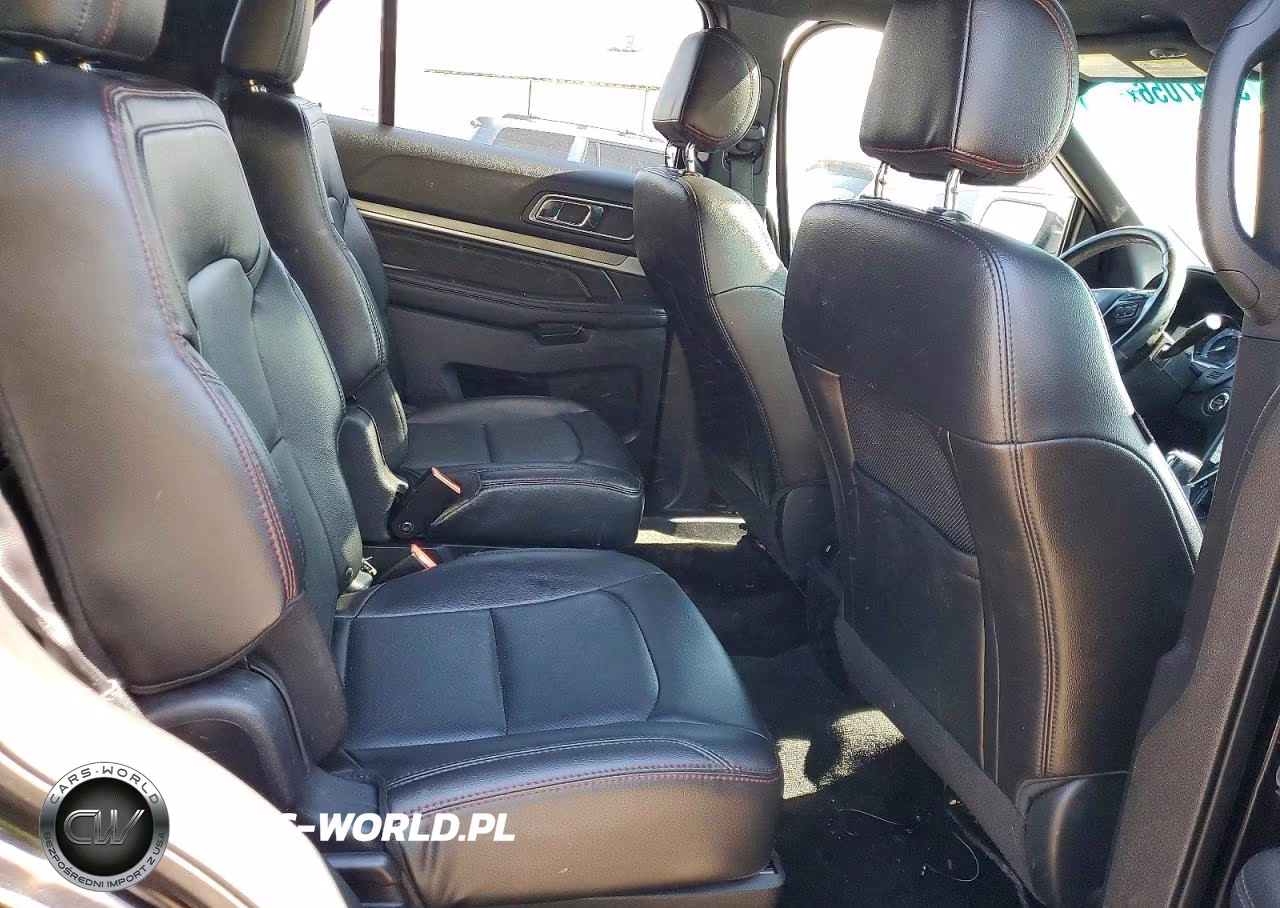 2017 Ford Explorer Sport VIN:1FM5K8GT2HGA09263 - 11