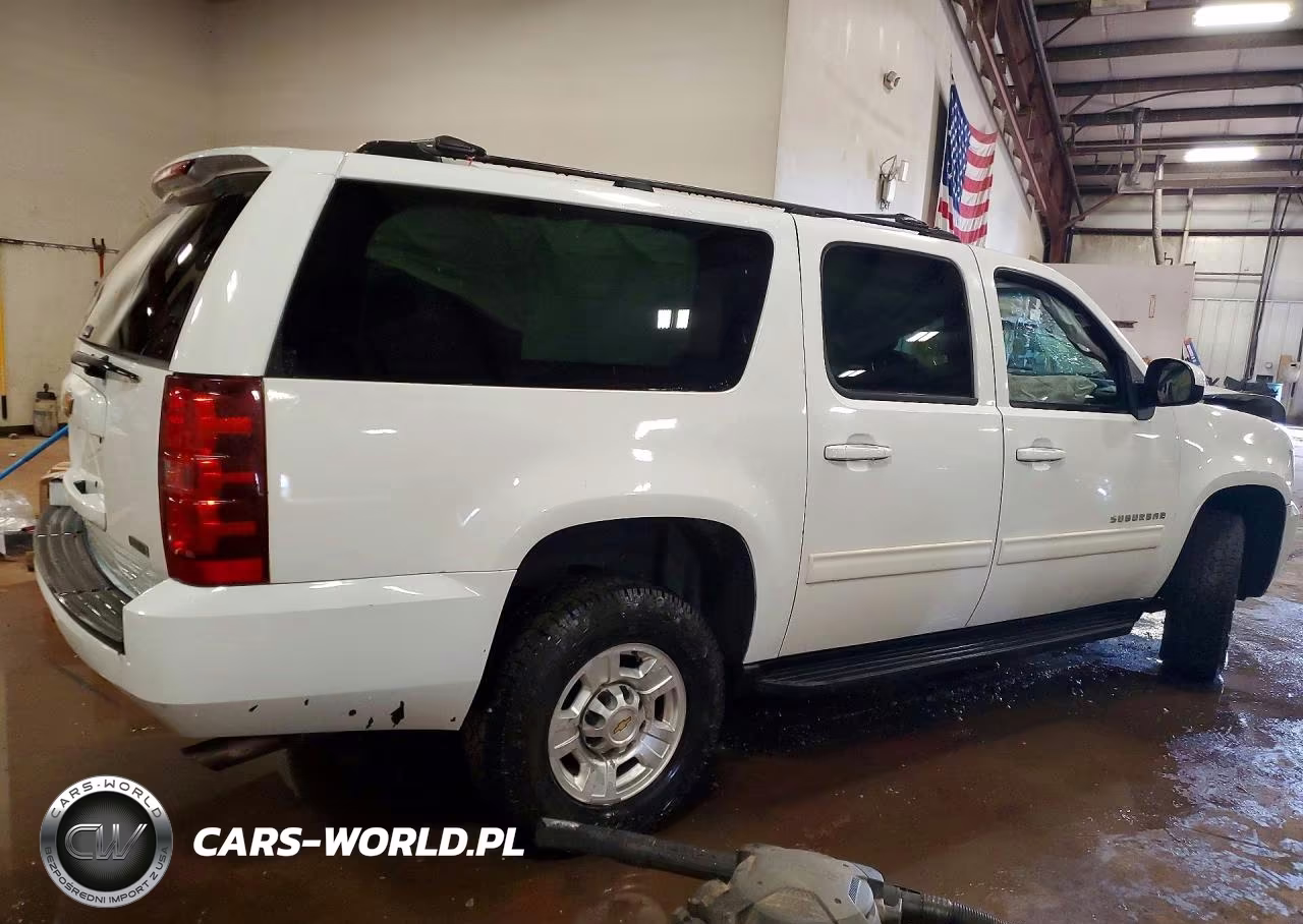 2011 Chevrolet Suburban K2500 Ls VIN:1GNWKLEG3BR376354 - 3