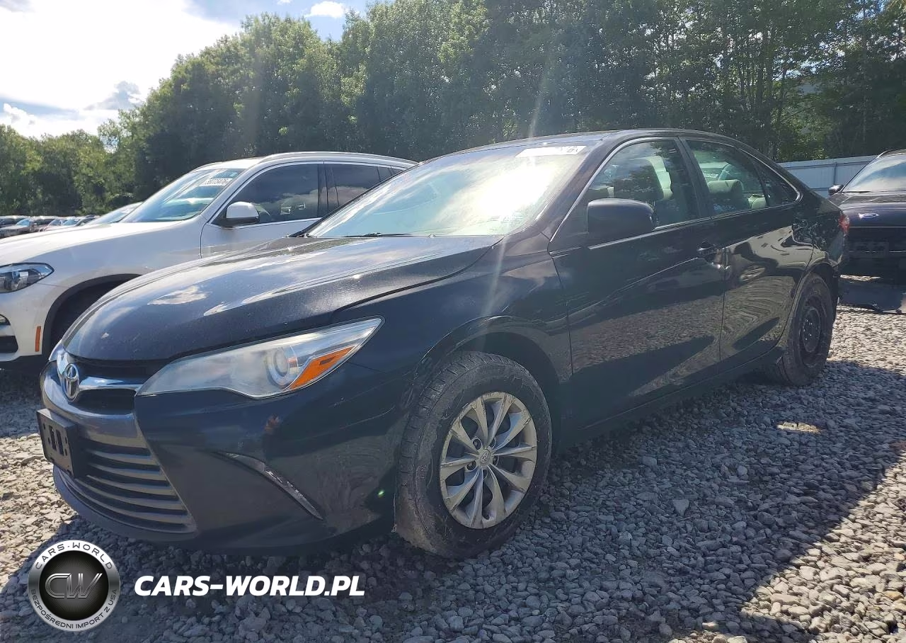 2017 Toyota Camry Le – zdjęcie 1 z 13