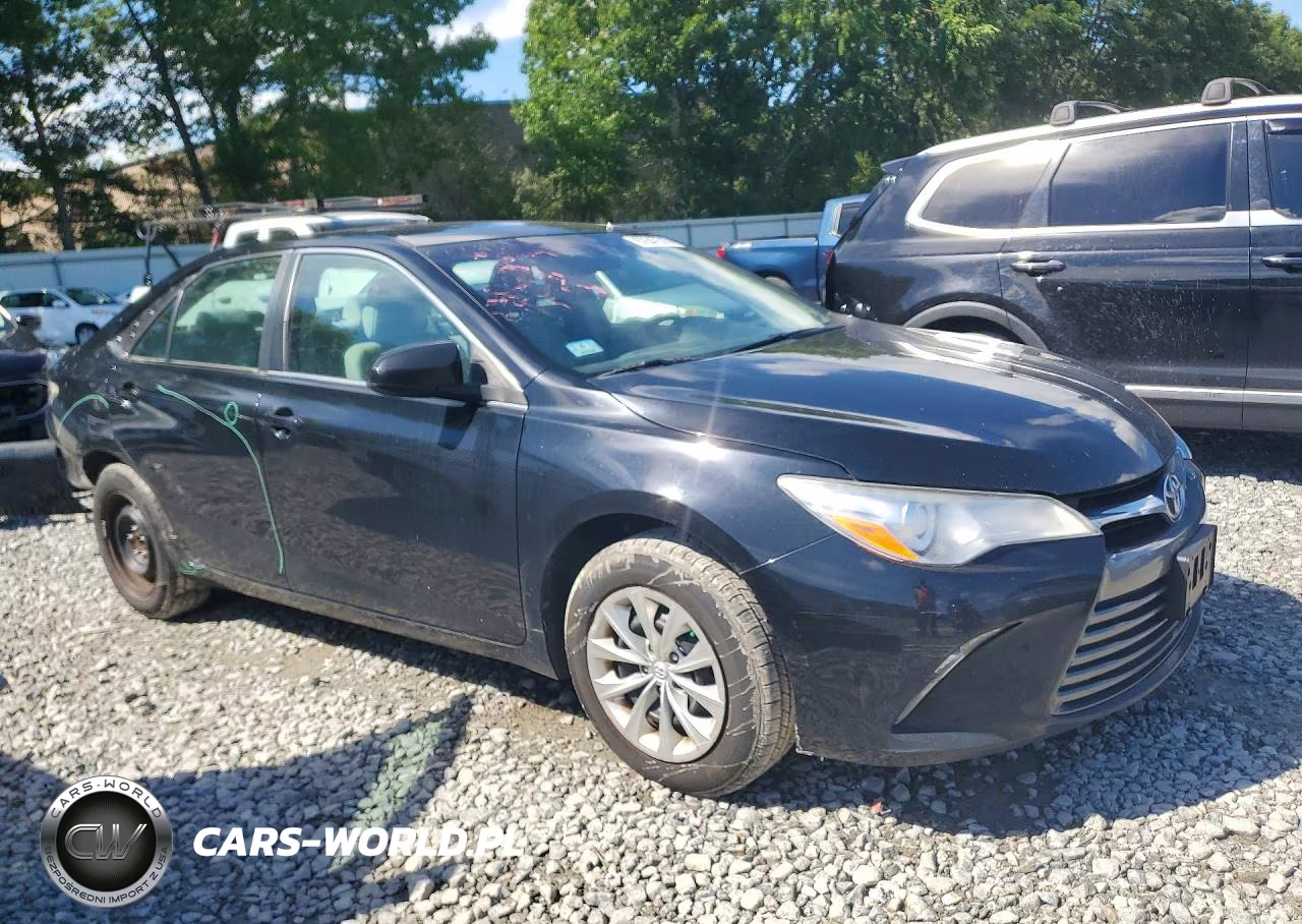 2017 Toyota Camry Le VIN:4T1BF1FK3HU810454 - 4