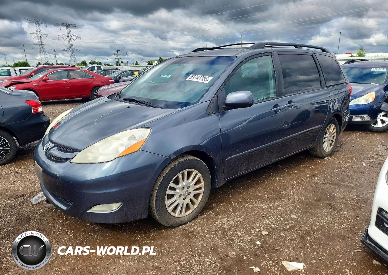 2010 Toyota Sienna Xle – zdjęcie 1 z 13