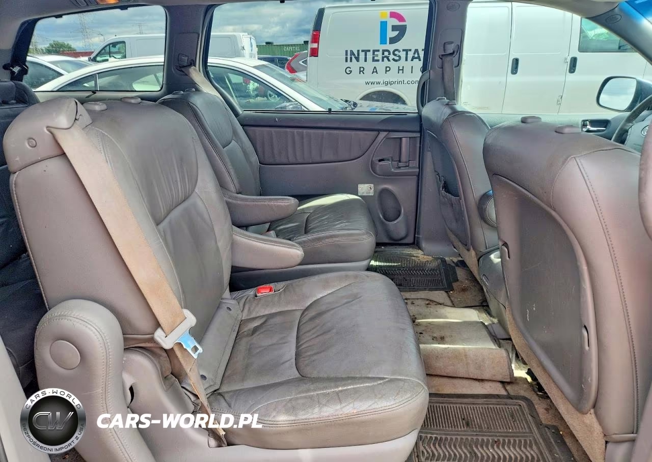 2010 Toyota Sienna Xle VIN:5TDYK4CC8AS338982 - 11