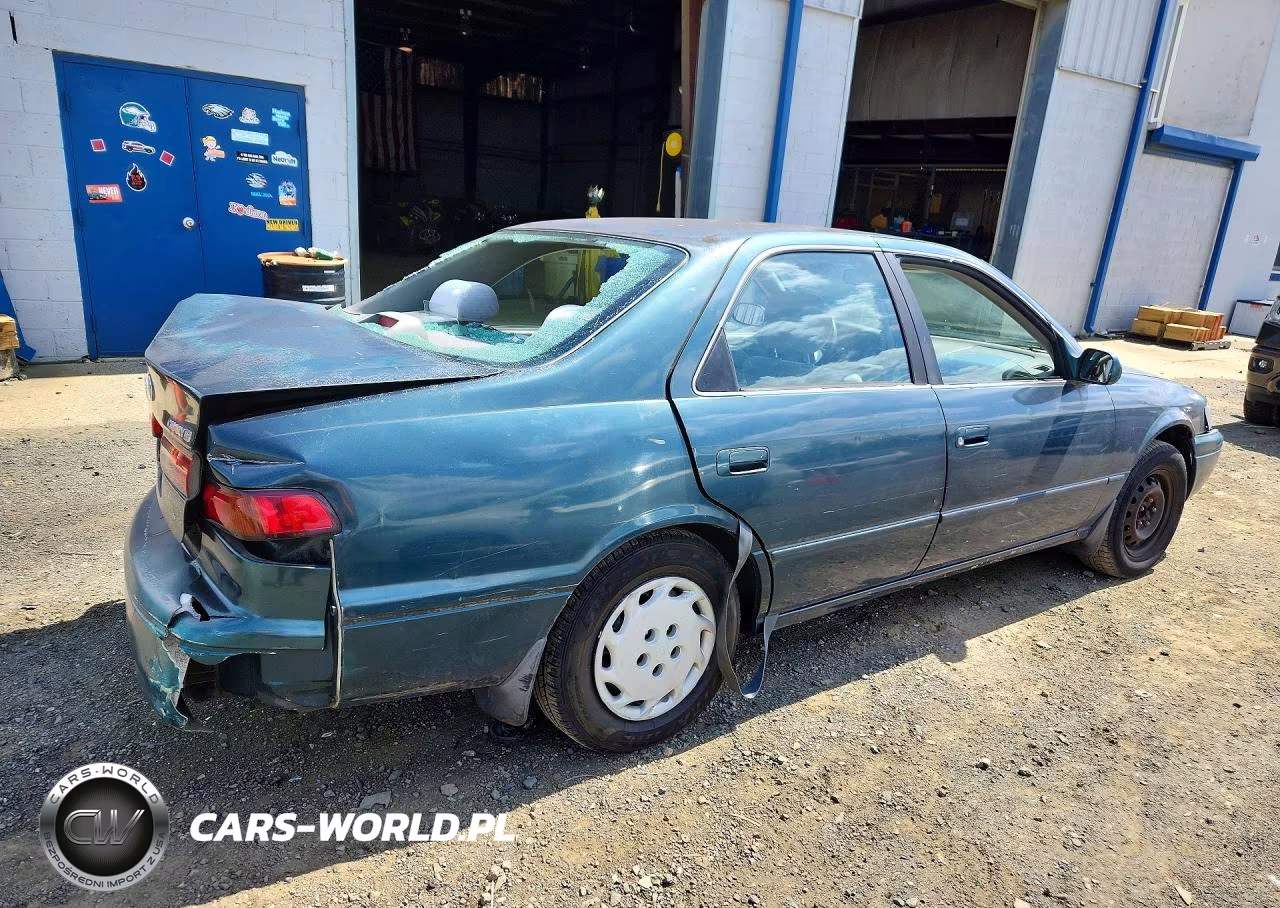 1998 Toyota Camry Le VIN:JT2BG22K5W0139508 - 3