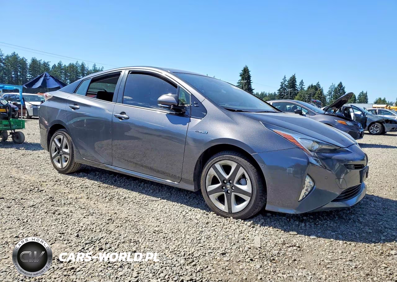 2016 Toyota Prius Four Touring VIN:JTDKARFU5G3004297 - 4