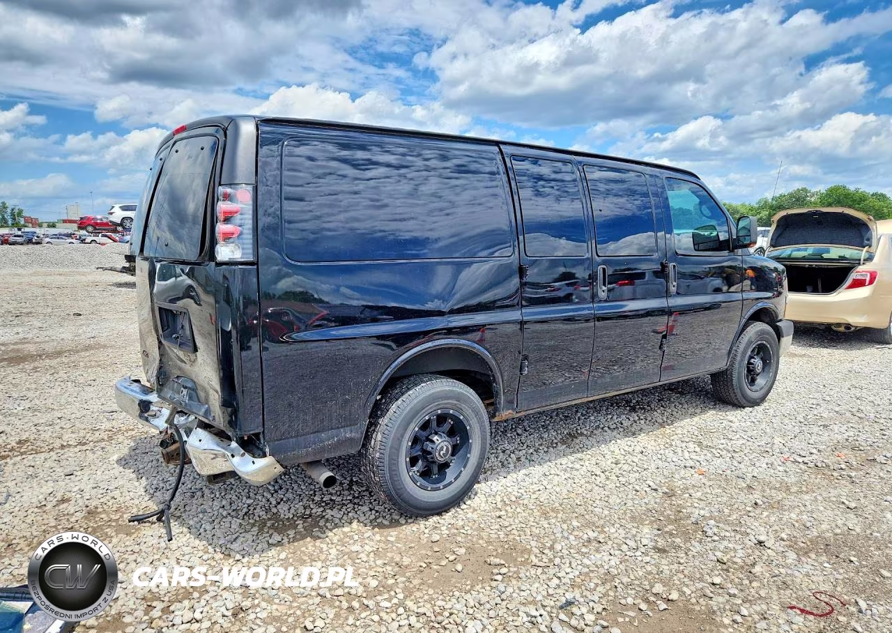 2011 Chevrolet Express G2500 VIN:1GCWGFCA4B1183980 - 3