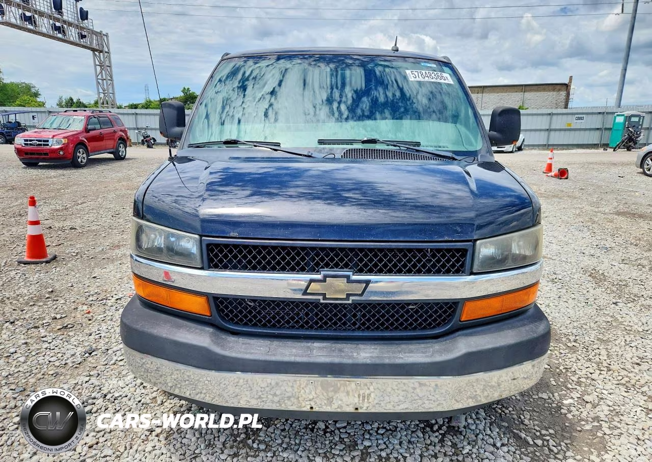 2011 Chevrolet Express G2500 VIN:1GCWGFCA4B1183980 - 5