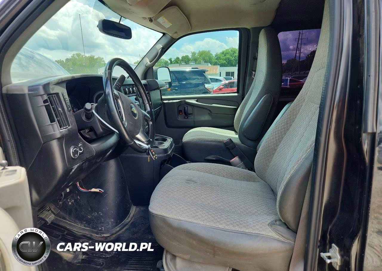 2011 Chevrolet Express G2500 VIN:1GCWGFCA4B1183980 - 7