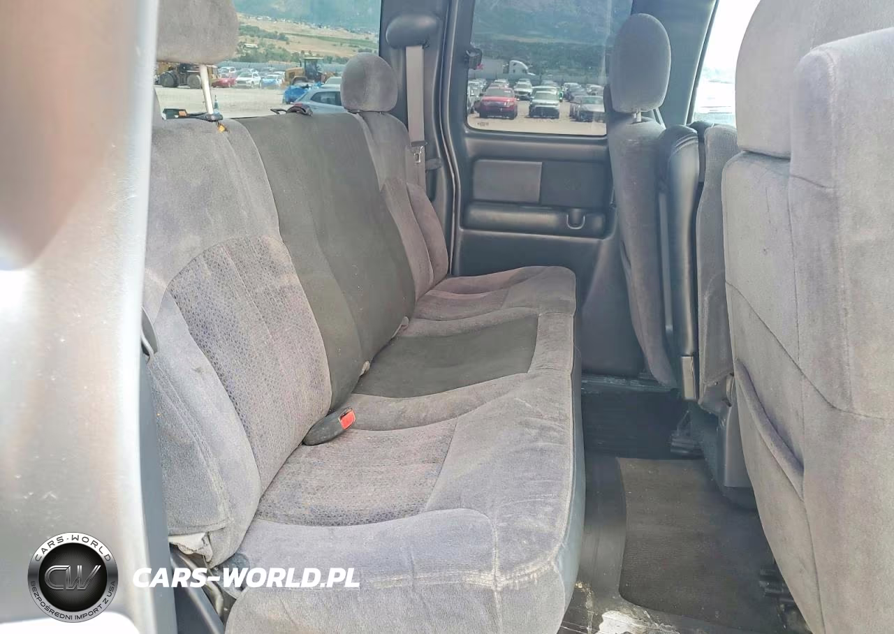 2002 Chevrolet Silverado C1500 VIN:2GCEC19V221338914 - 10