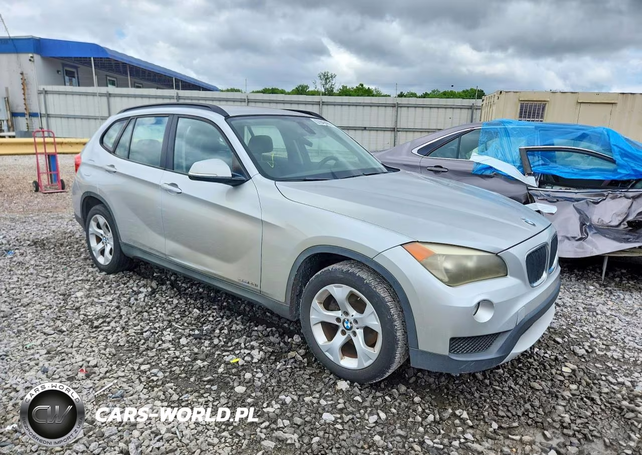 2013 BMW X1 Sdrive28I VIN:WBAVM1C55DVW41934 - 4