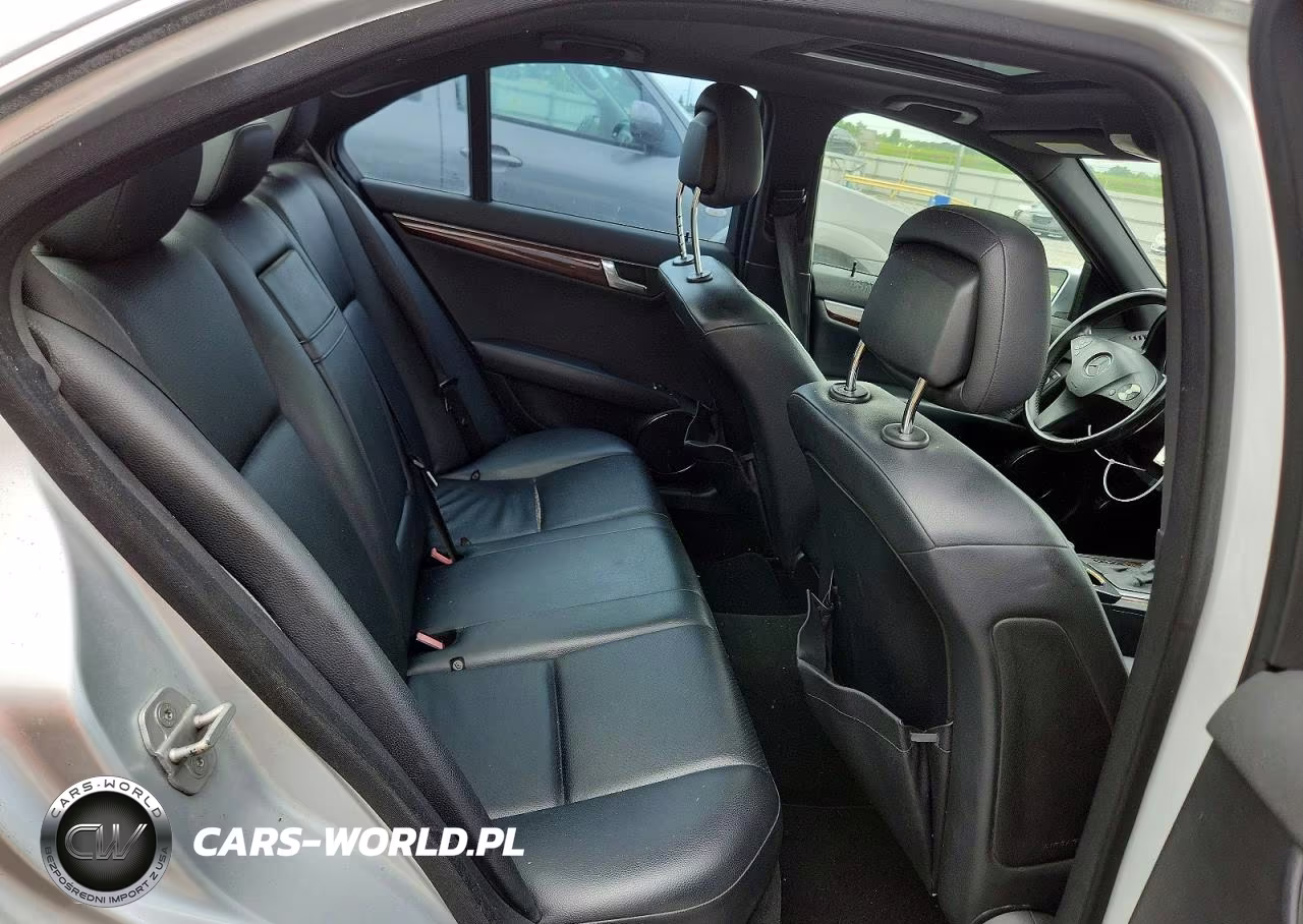 2010 Mercedes-Benz C 300 4Matic VIN:WDDGF8BB4AF409987 - 10