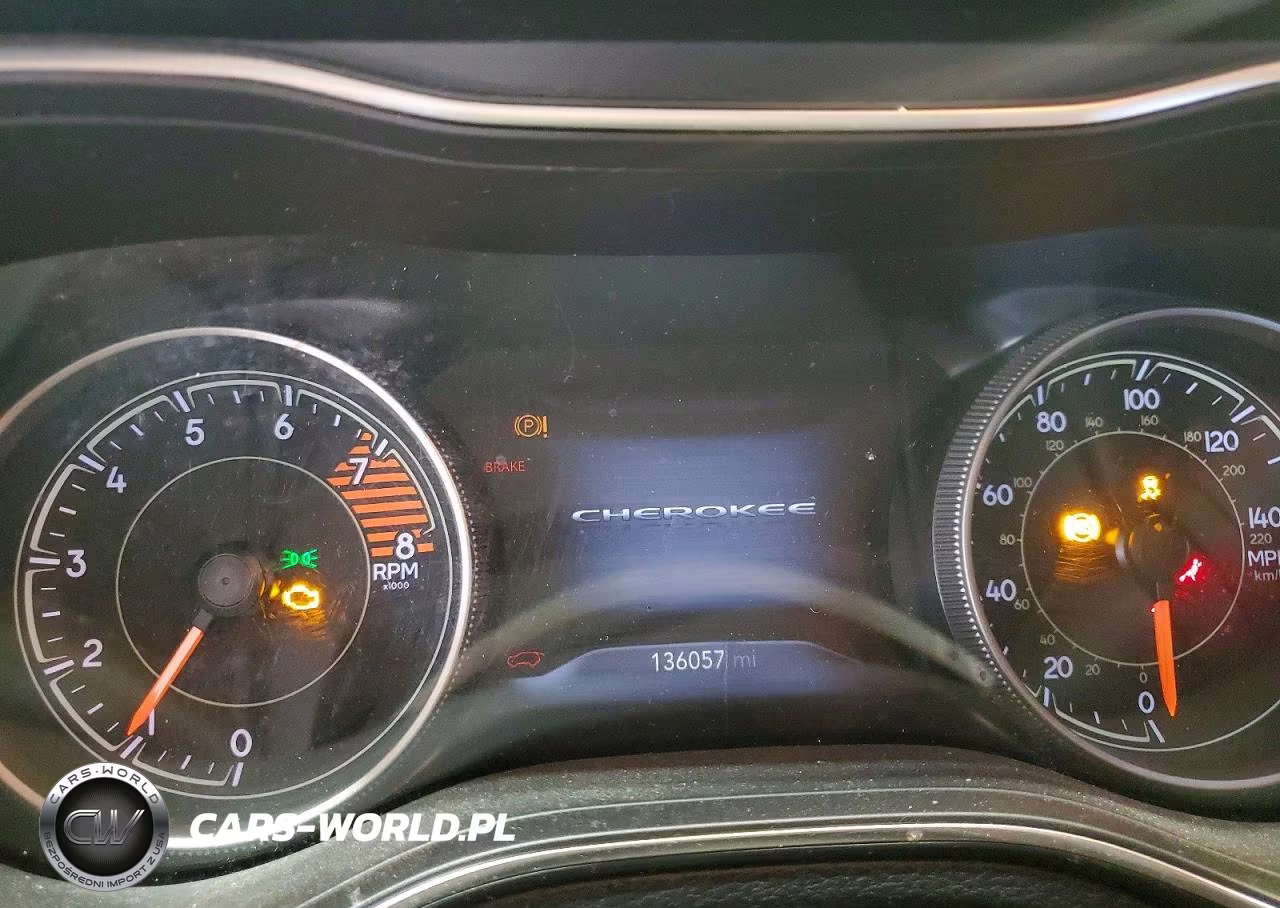 2019 Jeep Cherokee Trailhawk VIN:1C4PJMBX7KD245130 - 9