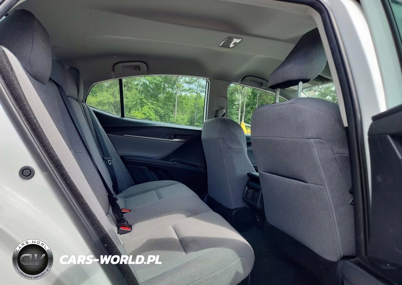 2025 Toyota Camry VIN:4T1DAACK9SU198750 - 10