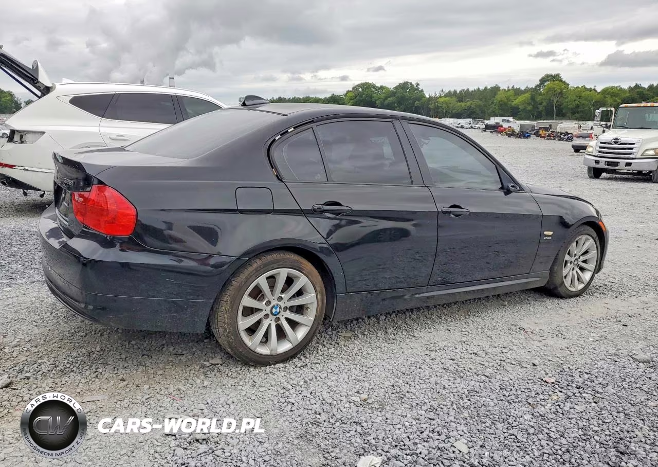 2011 BMW 328 Xi VIN:WBAPK7C5XBA820895 - 3