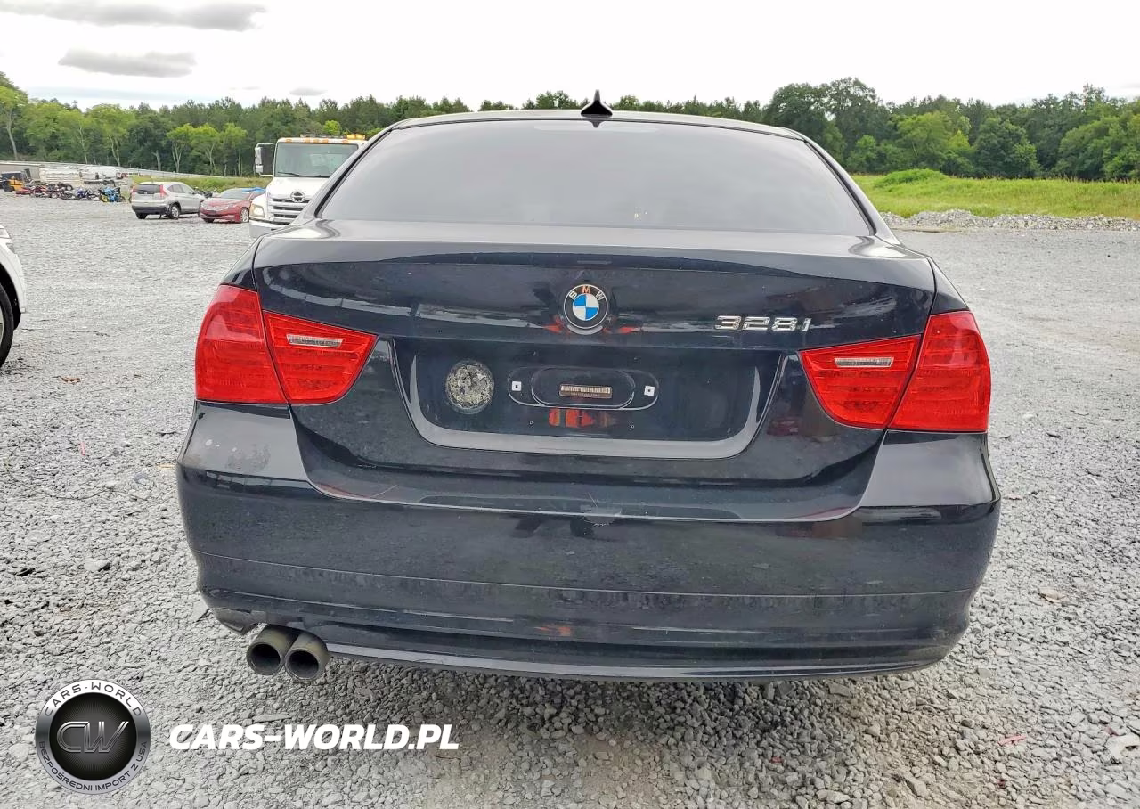 2011 BMW 328 Xi VIN:WBAPK7C5XBA820895 - 6