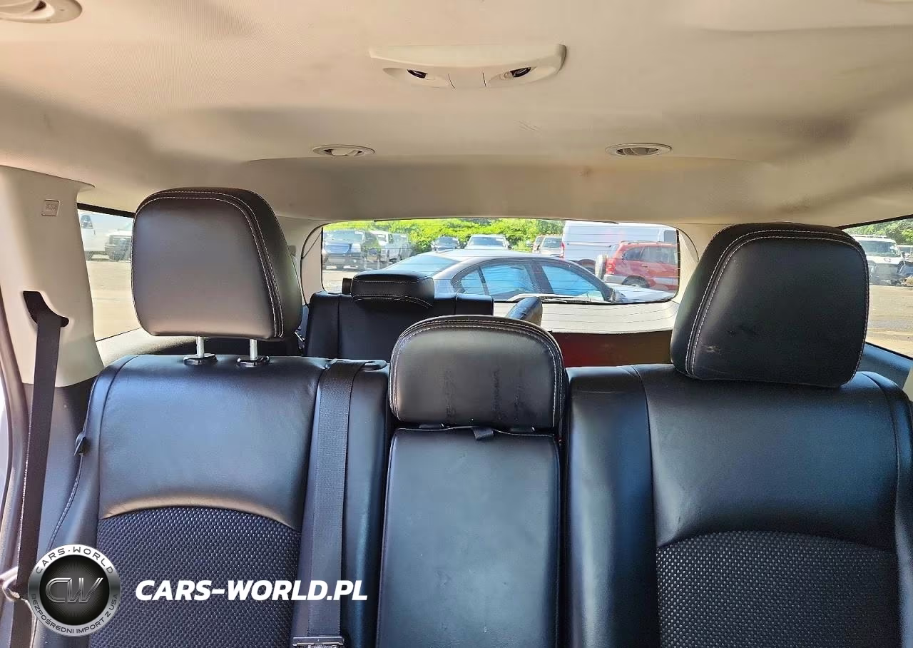 2018 Dodge Journey Crossroad VIN:3C4PDDGG2JT514997 - 10