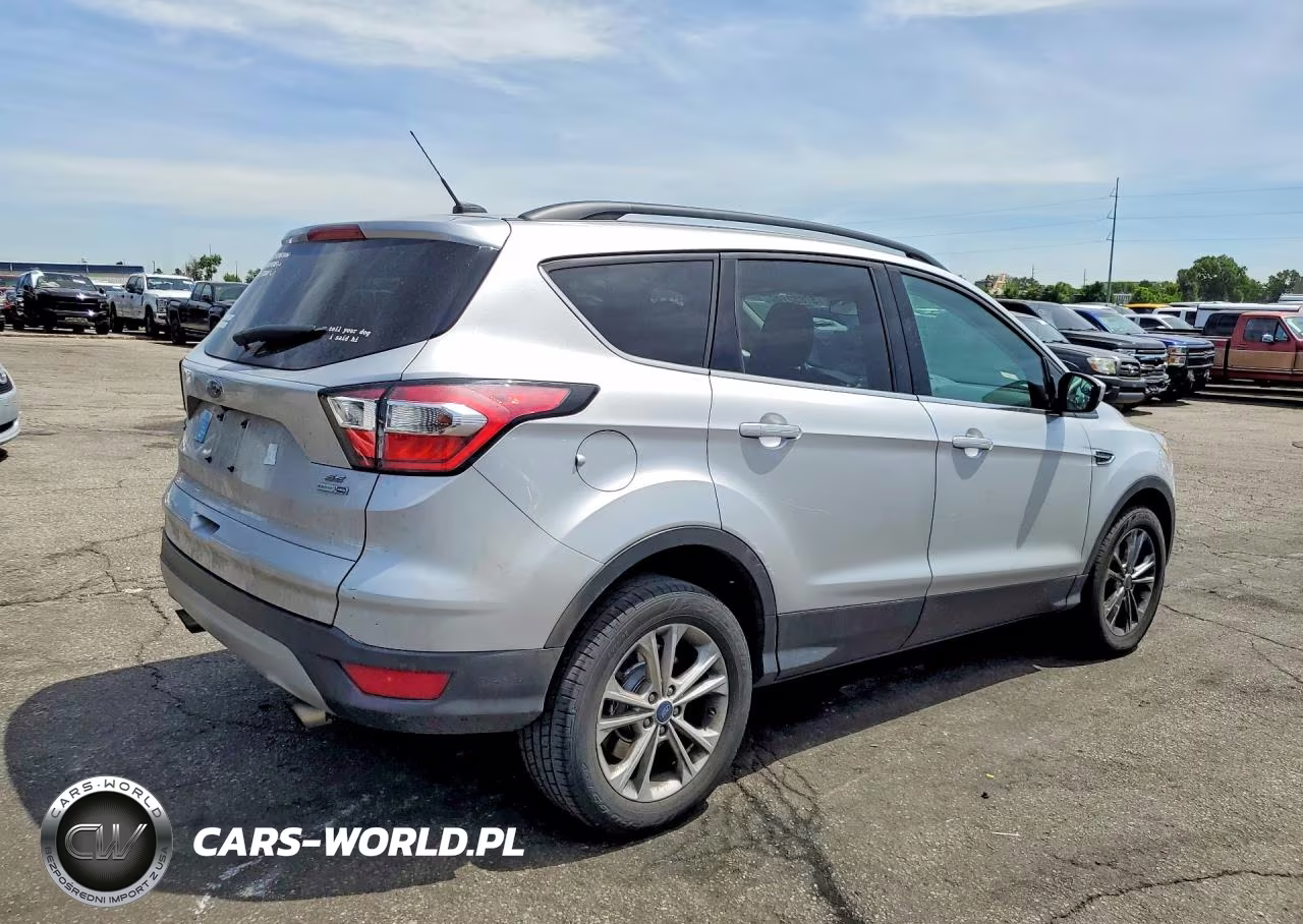 2018 Ford Escape Se VIN:1FMCU9GD0JUA10998 - 3