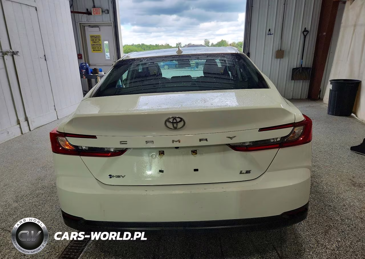 2025 Toyota Camry Le VIN:4T1DAACK2SU022218 - 6