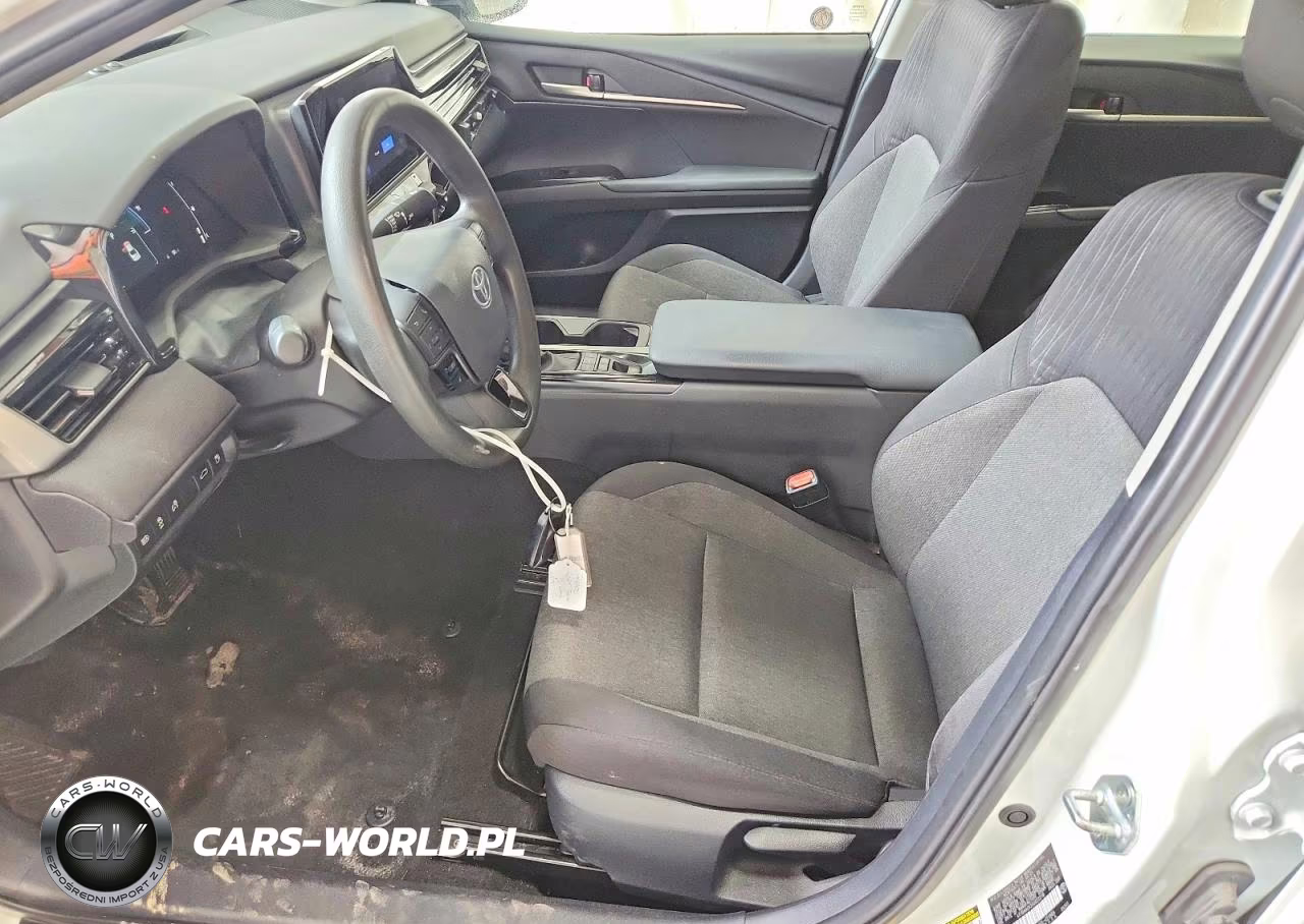 2025 Toyota Camry Le VIN:4T1DAACK2SU022218 - 7