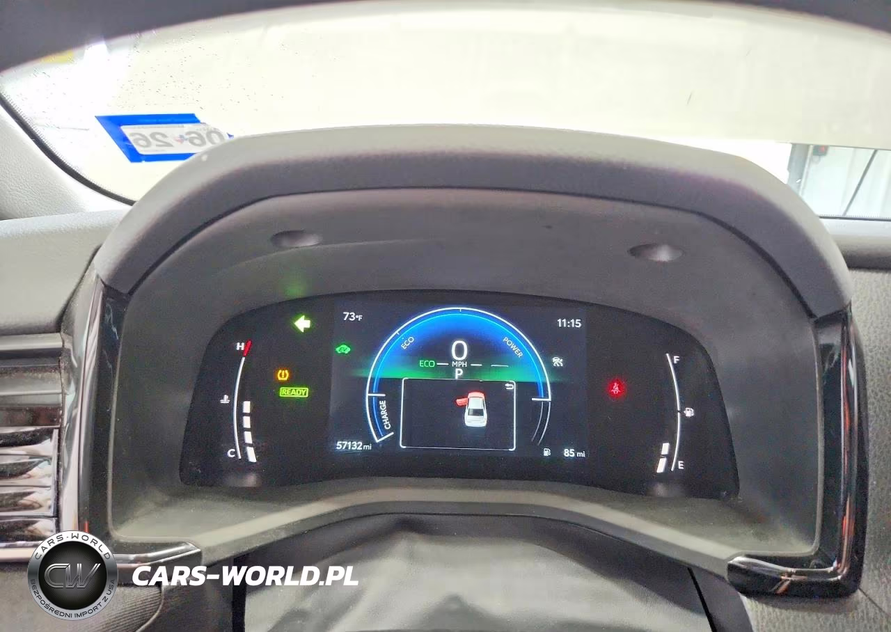 2025 Toyota Camry Le VIN:4T1DAACK2SU022218 - 9