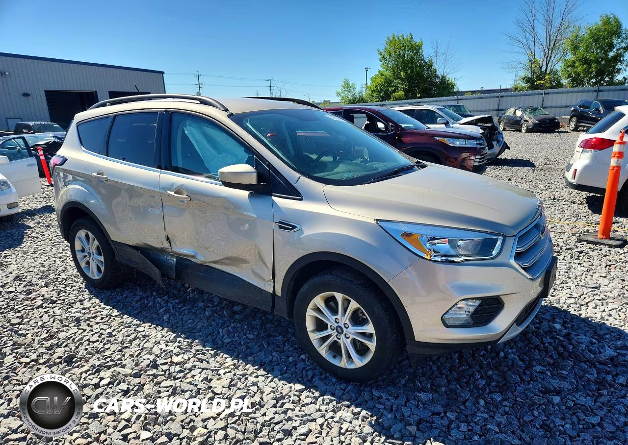 2018 Ford Escape Se VIN:1FMCU9GD9JUA97817 - 4