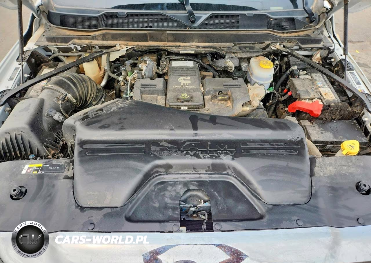 2022 Ram 3500 Laramie VIN:3C63R3JLXNG152696 - 11
