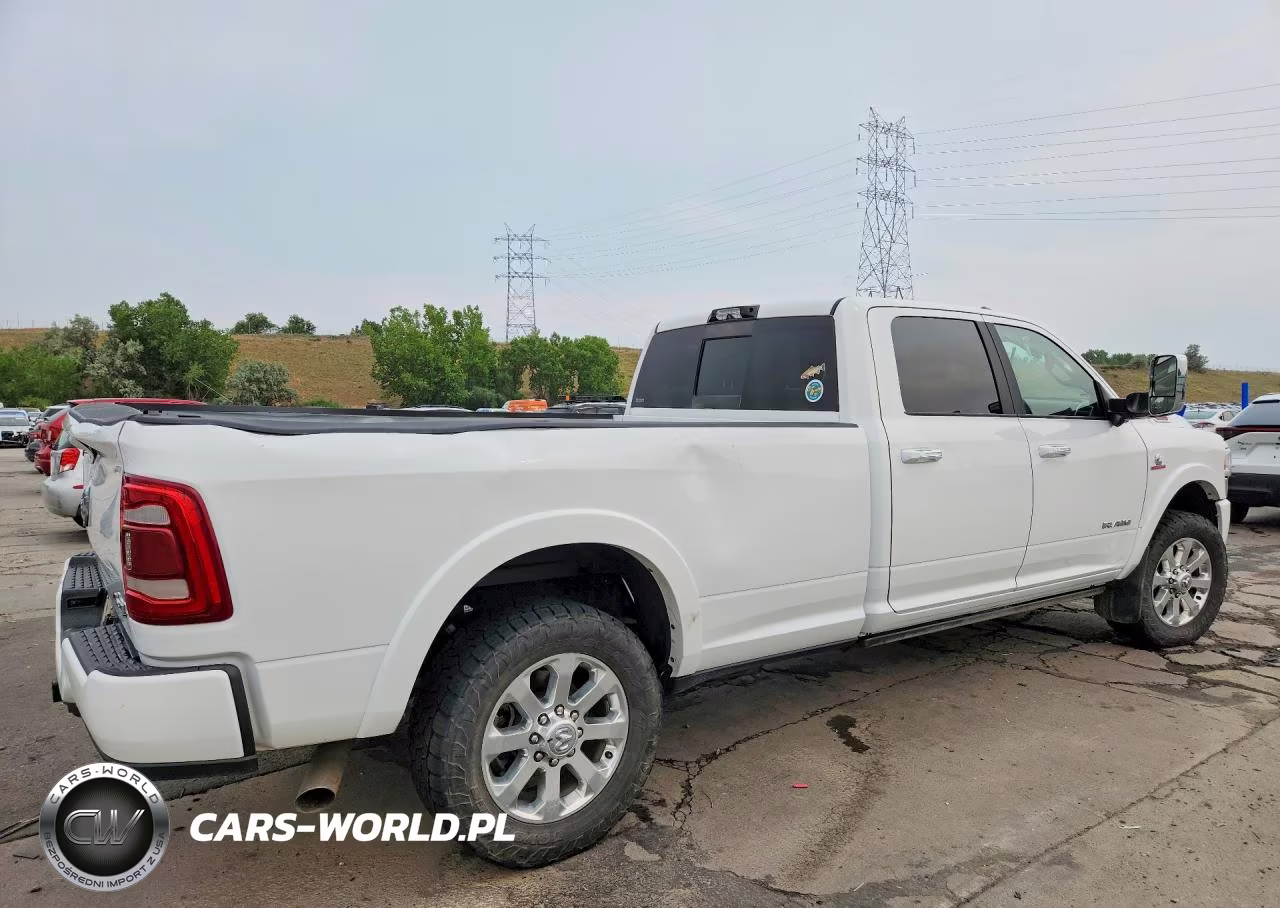2022 Ram 3500 Laramie VIN:3C63R3JLXNG152696 - 3