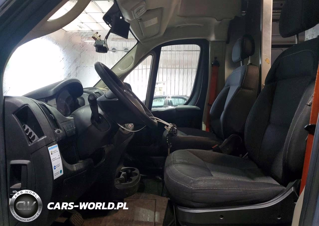 2020 Ram Promaster 3500 Delivery Van VIN:3C6URVJG7LE129369 - 7